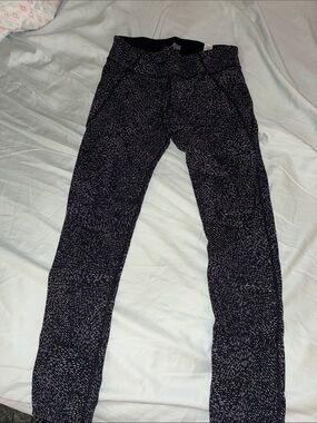 Athleta Black Speckled Run Tight Leggings